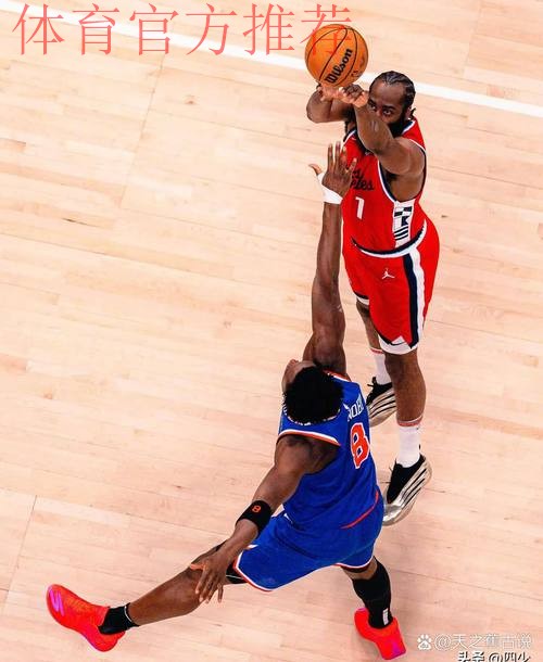 哈登三节9中3,三分5中3得到10分3篮板6助攻3抢断 哈登三节9中3,三分5中3得到10分3篮板6助攻3抢断